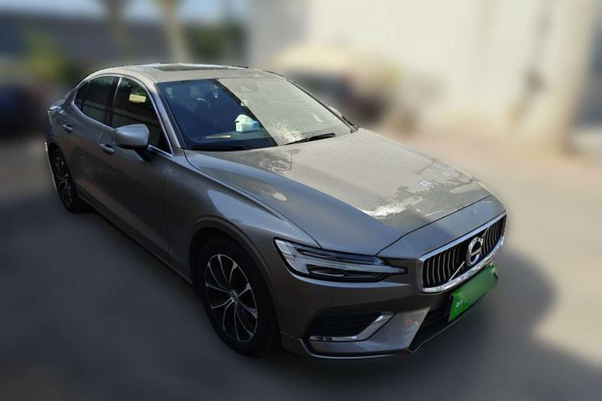 Used Volvo S60 2022 B4 Zhiyi Luxury Edition Front Right 45 Deg