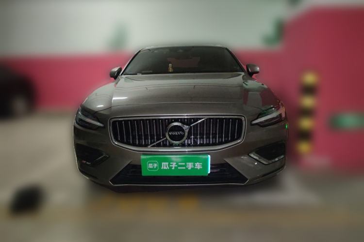 Used Volvo S60 2022 B4 Zhiyi Luxury Edition Front