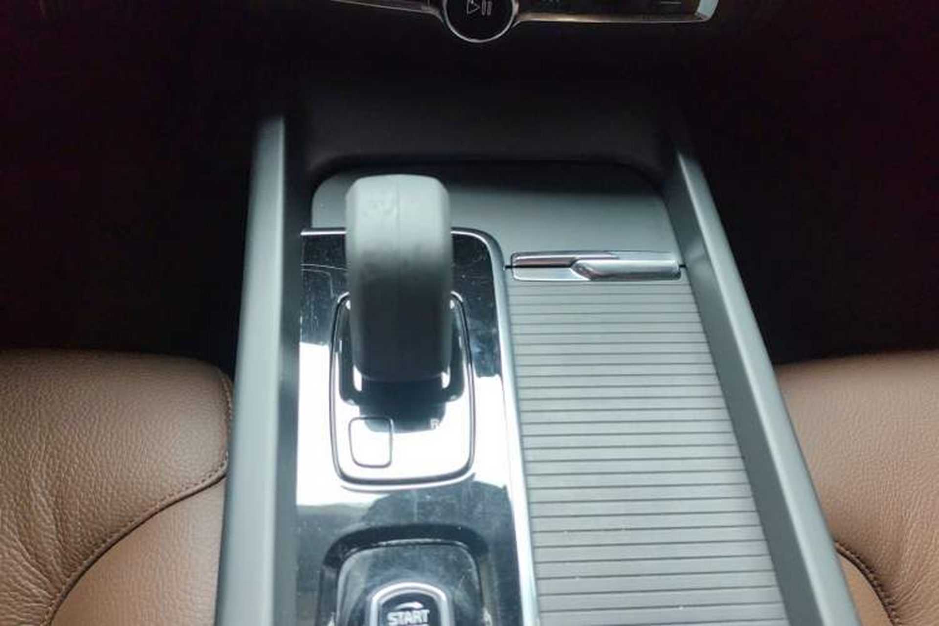 Used Volvo S60 2022 B4 Zhiyi Luxury Edition Gear Lever