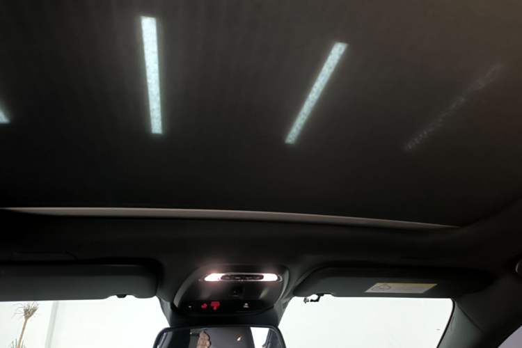 Used Volvo S60 2022 B4 Zhiyi Luxury Edition Headliner