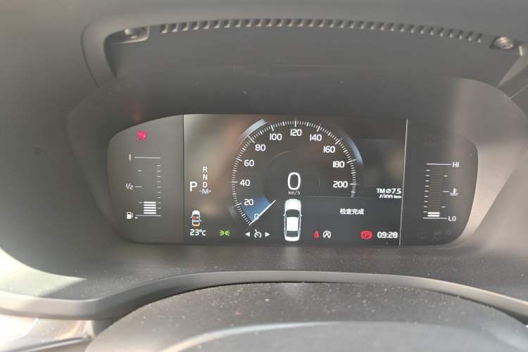 Used Volvo S60 2022 B4 Zhiyi Luxury Edition Instrument Cluster