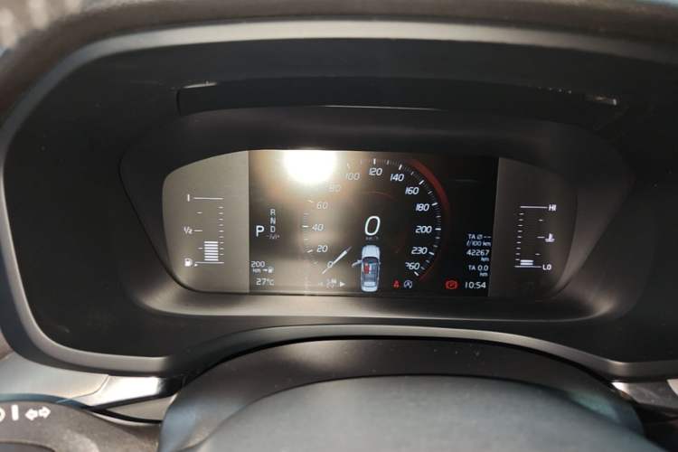 Used Volvo S60 2022 B4 Zhiyi Luxury Edition Instrument Cluster