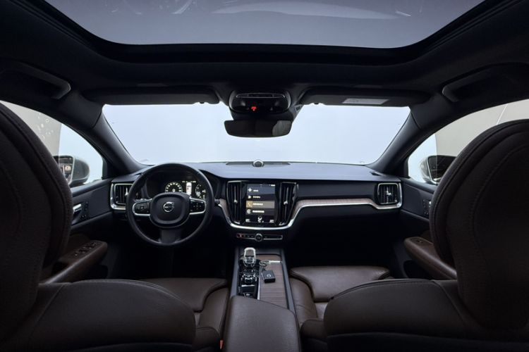 Used Volvo S60 2022 B4 Zhiyuan Luxury Edition Interior 11