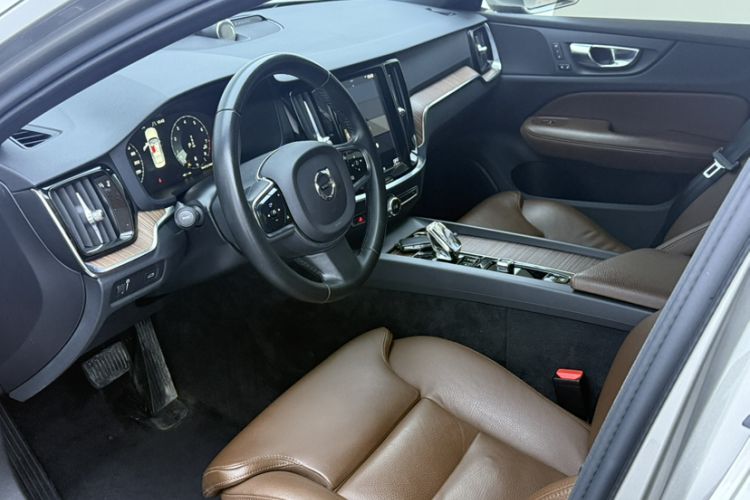 Used Volvo S60 2022 B4 Zhiyuan Luxury Edition Interior 2