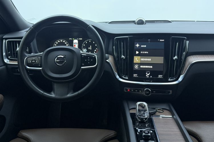 Used Volvo S60 2022 B4 Zhiyuan Luxury Edition Interior 4