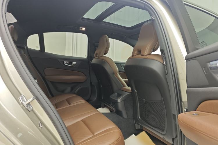 Used Volvo S60 2022 B4 Zhiyuan Luxury Edition Interior 5