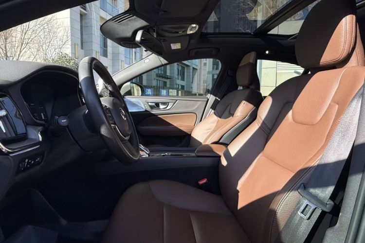 Used Volvo S60 2022 B4 Zhiyi Luxury Edition Interior 7