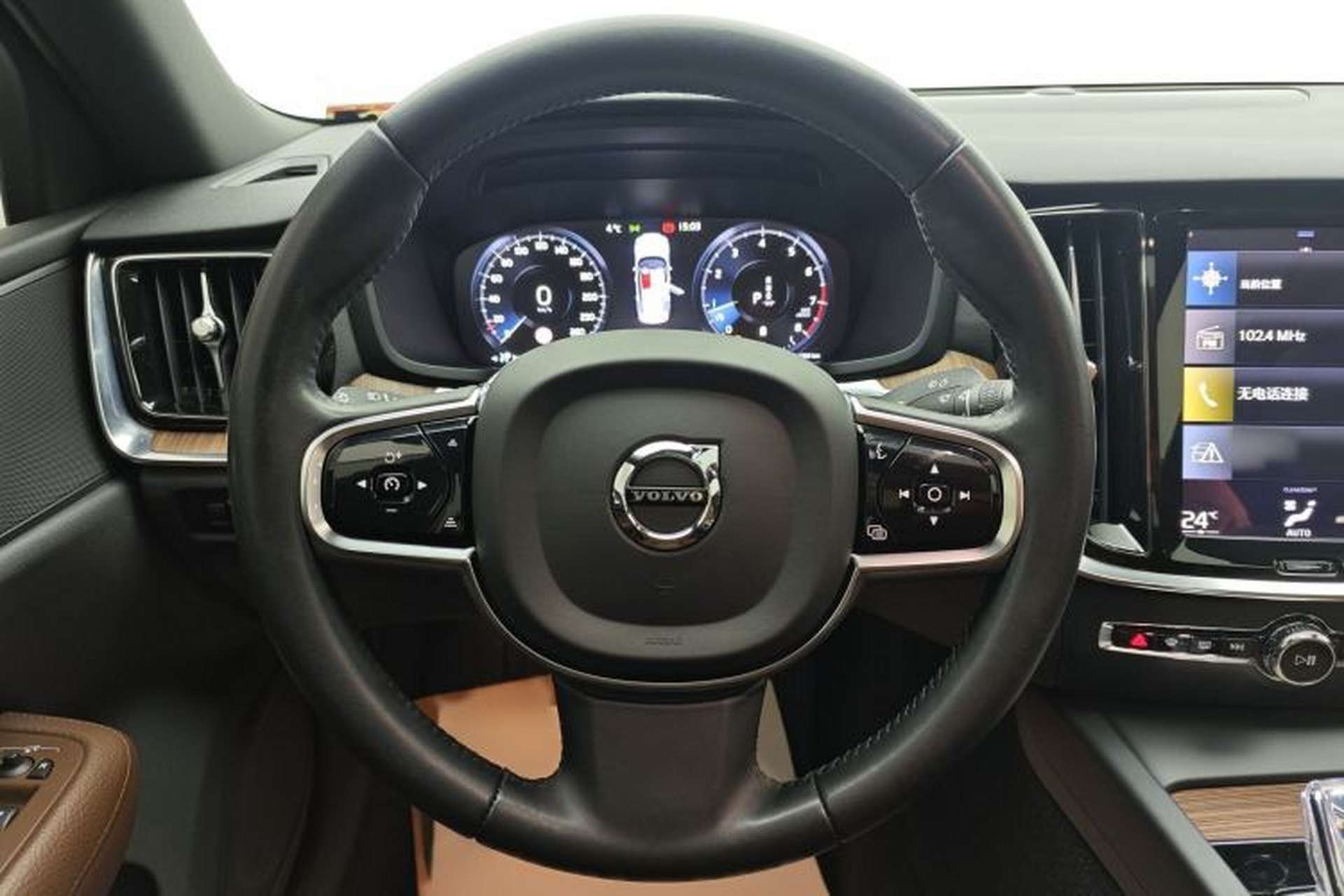 Used Volvo S60 2022 B4 Zhiyuan Luxury Edition Interior 9