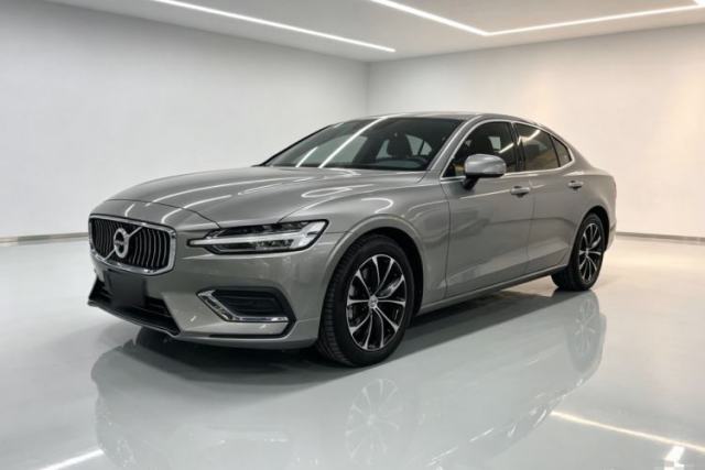 Used Volvo S60 2022 B4 Zhiyi Luxury Edition