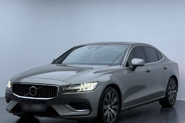 Used Volvo S60 2022 B4 Zhiyuan Luxury Edition