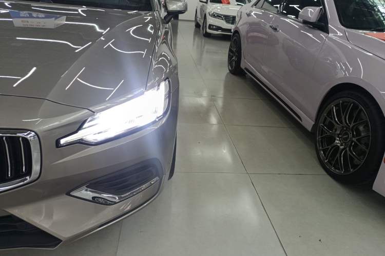 Used Volvo S60 2022 B4 Zhiyi Luxury Edition Left Front Headlight