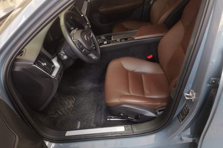 Used Volvo S60 2022 B4 Zhiyi Luxury Edition Left Front Seat