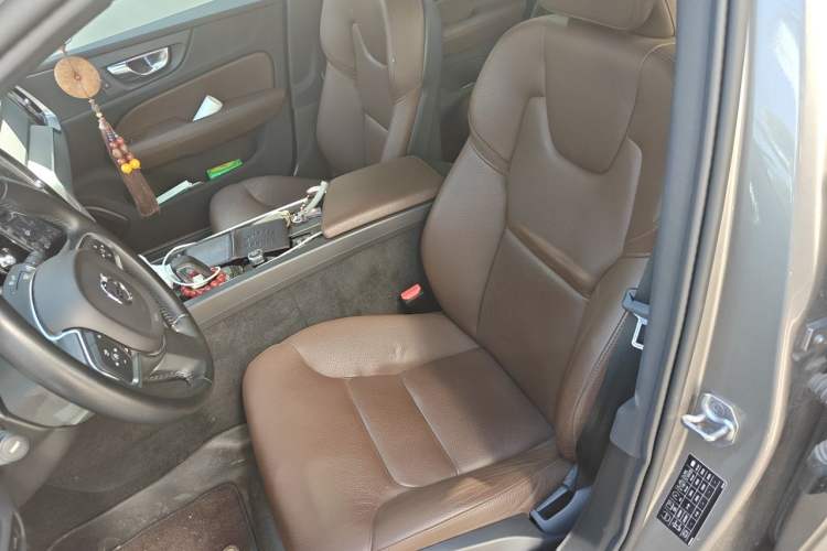 Used Volvo S60 2022 B4 Zhiyi Luxury Edition Left Front Seat