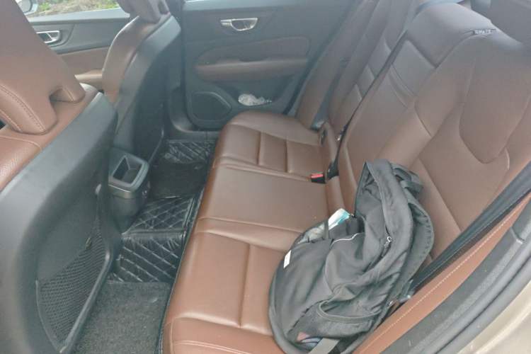 Used Volvo S60 2022 B4 Zhiyi Luxury Edition Left Rear Seat