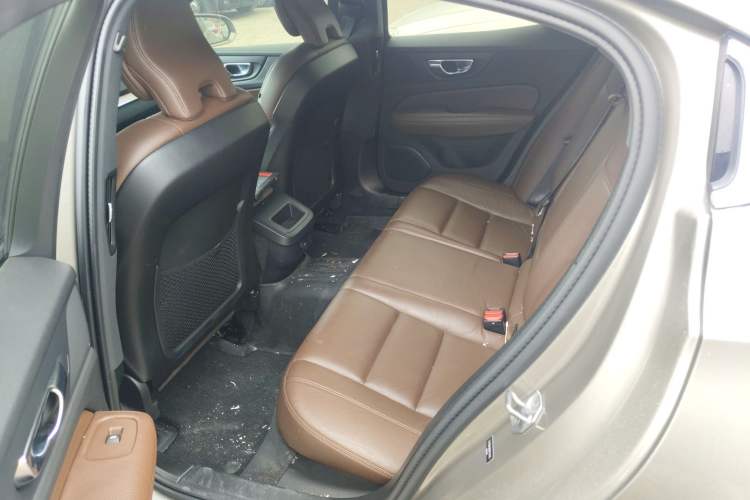 Used Volvo S60 2022 B4 Zhiyuan Luxury Edition Left Rear Seat