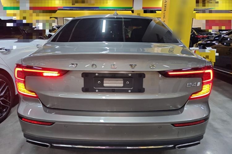Used Volvo S60 2022 B4 Zhiyi Luxury Edition Rear