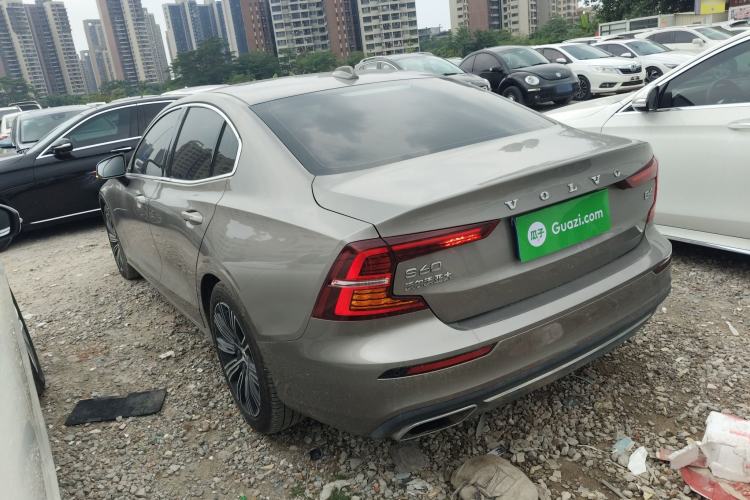Used Volvo S60 2022 B4 Zhiyuan Luxury Edition Rear Left 45 Deg