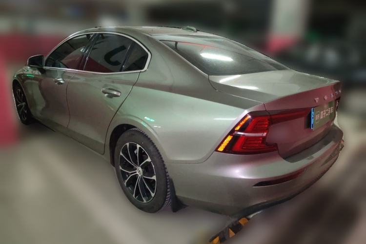Used Volvo S60 2022 B4 Zhiyi Luxury Edition Rear Left 45 Deg