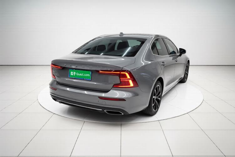 Used Volvo S60 2022 B4 Zhiyi Luxury Edition Rear Right 45 Deg