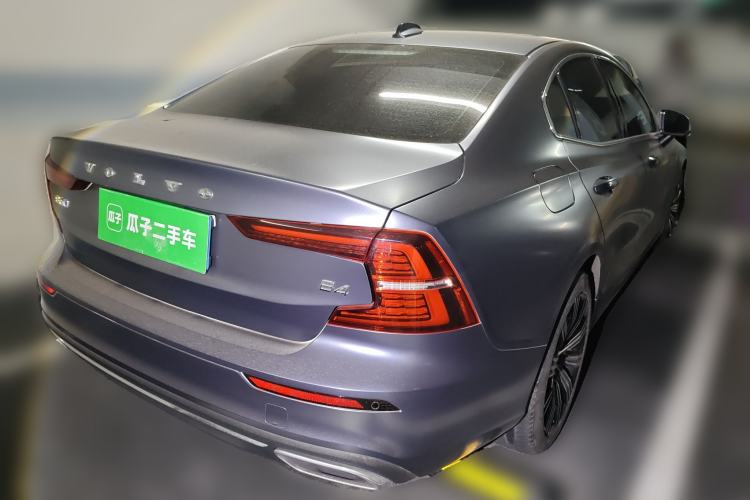Used Volvo S60 2022 B4 Zhiyuan Luxury Edition Rear Right 45 Deg