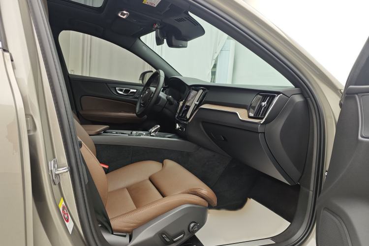 Used Volvo S60 2022 B4 Zhiyuan Luxury Edition Right Front Seat