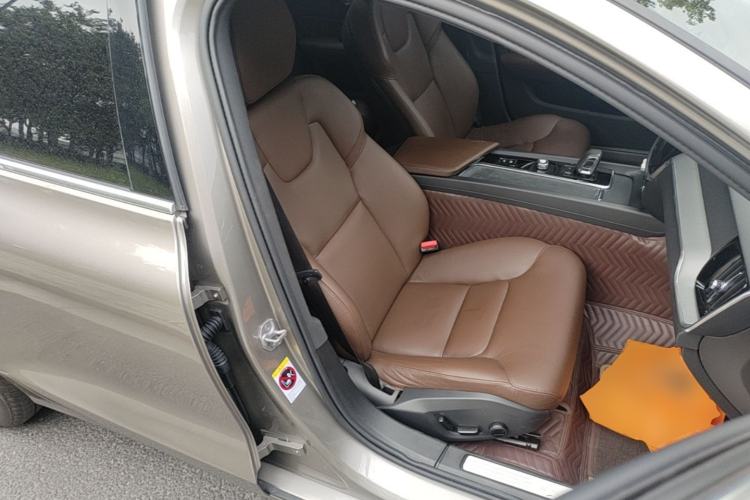 Used Volvo S60 2022 B4 Zhiyi Luxury Edition Right Front Seat