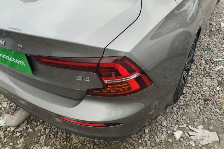 Used Volvo S60 2022 B4 Zhiyuan Luxury Edition Right Rear Taillight