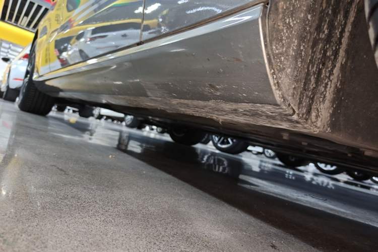 Used Volvo S60 2022 B4 Zhiyi Luxury Edition Right Side Sill