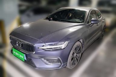 Used Volvo S60 2022 B4 Zhiyuan Luxury Edition