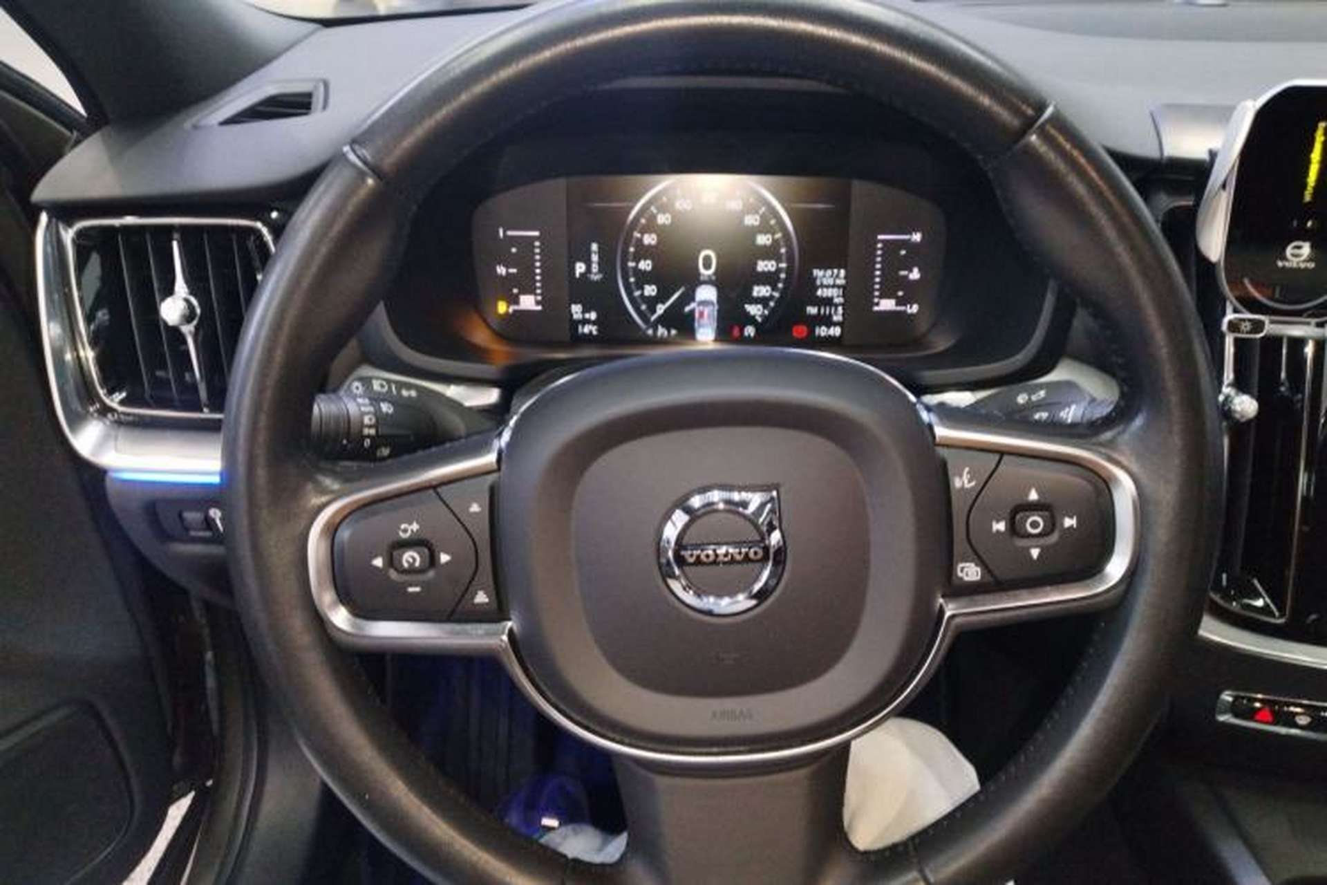 Used Volvo S60 2022 B4 Zhiyi Luxury Edition Steering Wheel