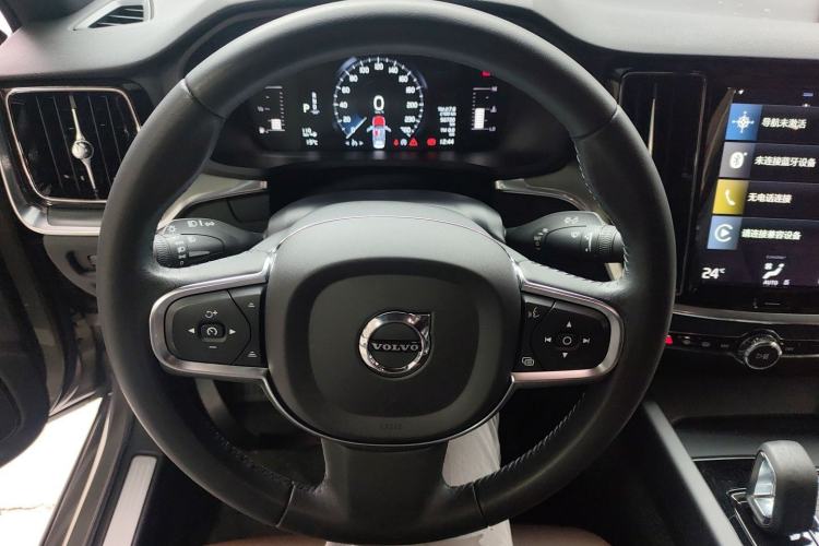 Used Volvo S60 2022 B4 Zhiyi Luxury Edition Steering Wheel