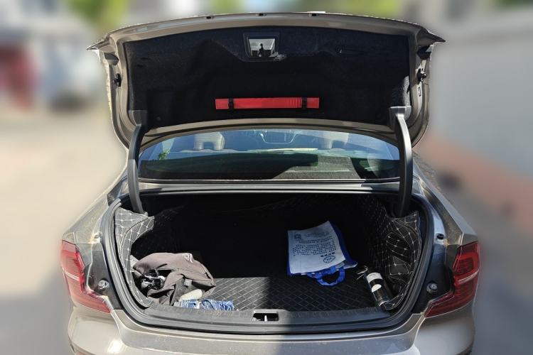 Used Volvo S60 2022 B4 Zhiyi Luxury Edition Trunk