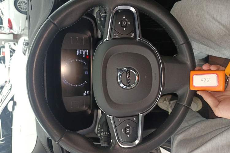 Used Volvo S60 2022 B4 Zhiyi Luxury Edition Vehicle Key