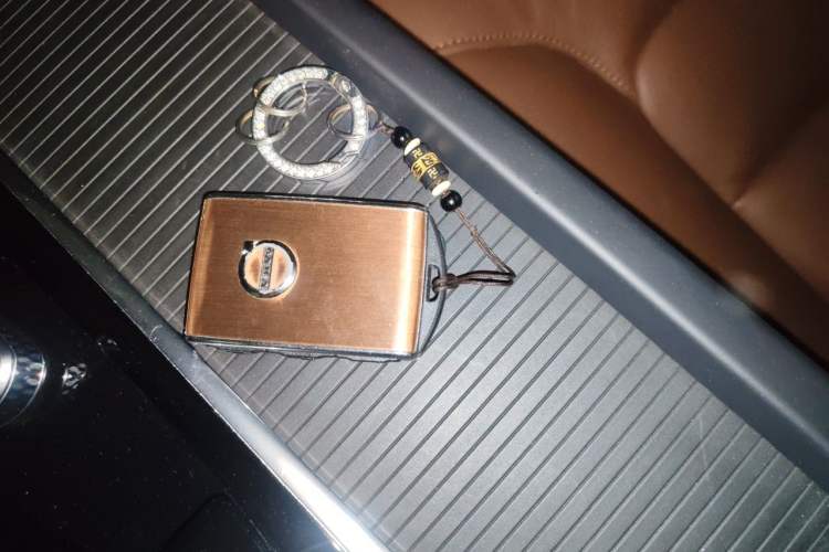 Used Volvo S60 2022 B4 Zhiyi Luxury Edition Vehicle Key