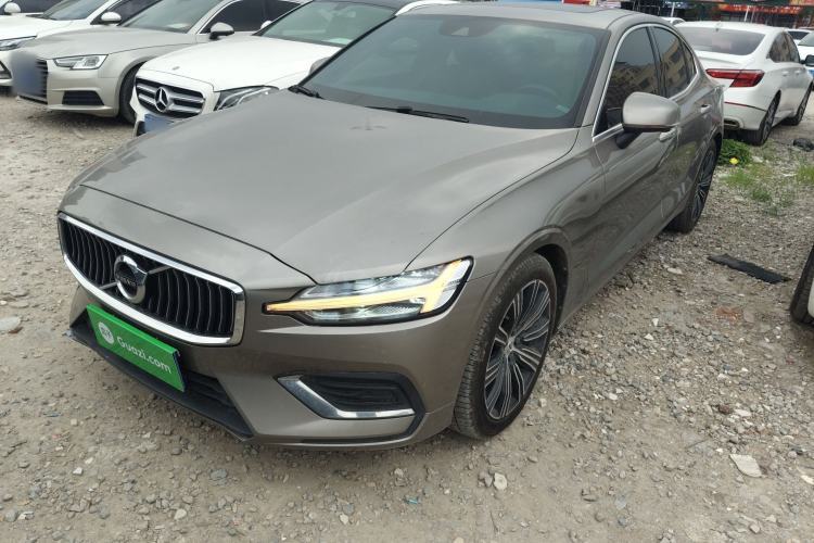 Used Volvo S60 2022 B4 Zhiyuan Luxury Edition Guazi used car, China used car export, Used car for sale, Used  cars, Cheapest cars for sale