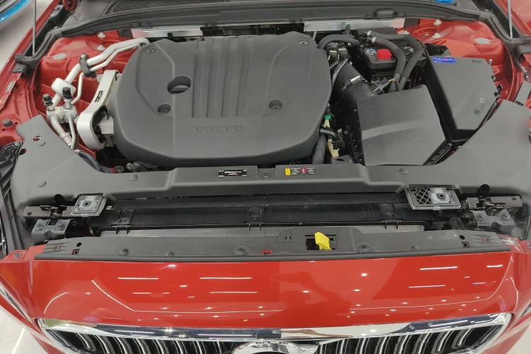 Used Volvo S60 2022 B4 Zhiyuan Luxury Edition Engine Bay