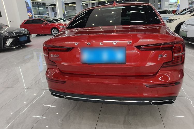 Used Volvo S60 2022 B4 Zhiyuan Luxury Edition Exterior 4