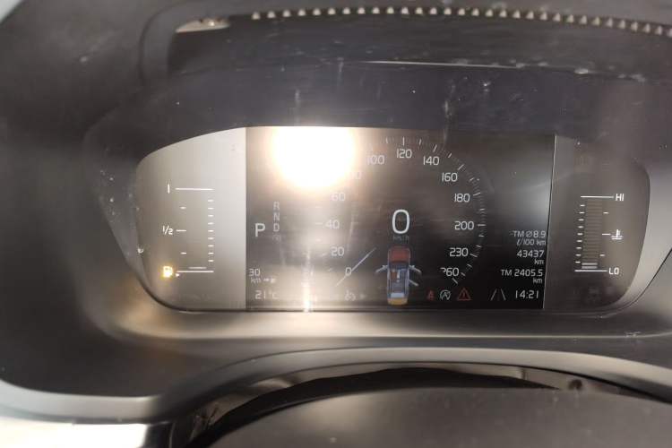 Used Volvo S60 2022 B4 Zhiyi Luxury Edition Instrument Cluster
