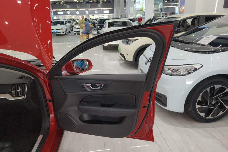Used Volvo S60 2022 B4 Zhiyuan Luxury Edition Interior 5