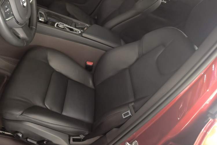Used Volvo S60 2022 B4 Zhiyi Luxury Edition Left Front Seat