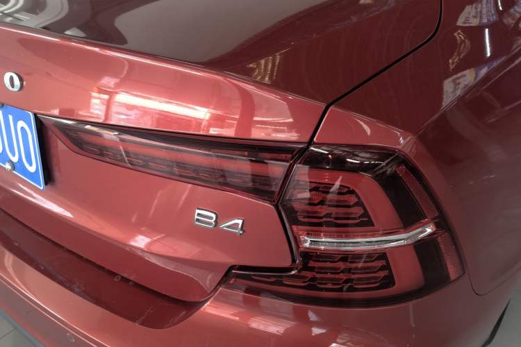 Used Volvo S60 2022 B4 Zhiyi Luxury Edition Right Rear Taillight