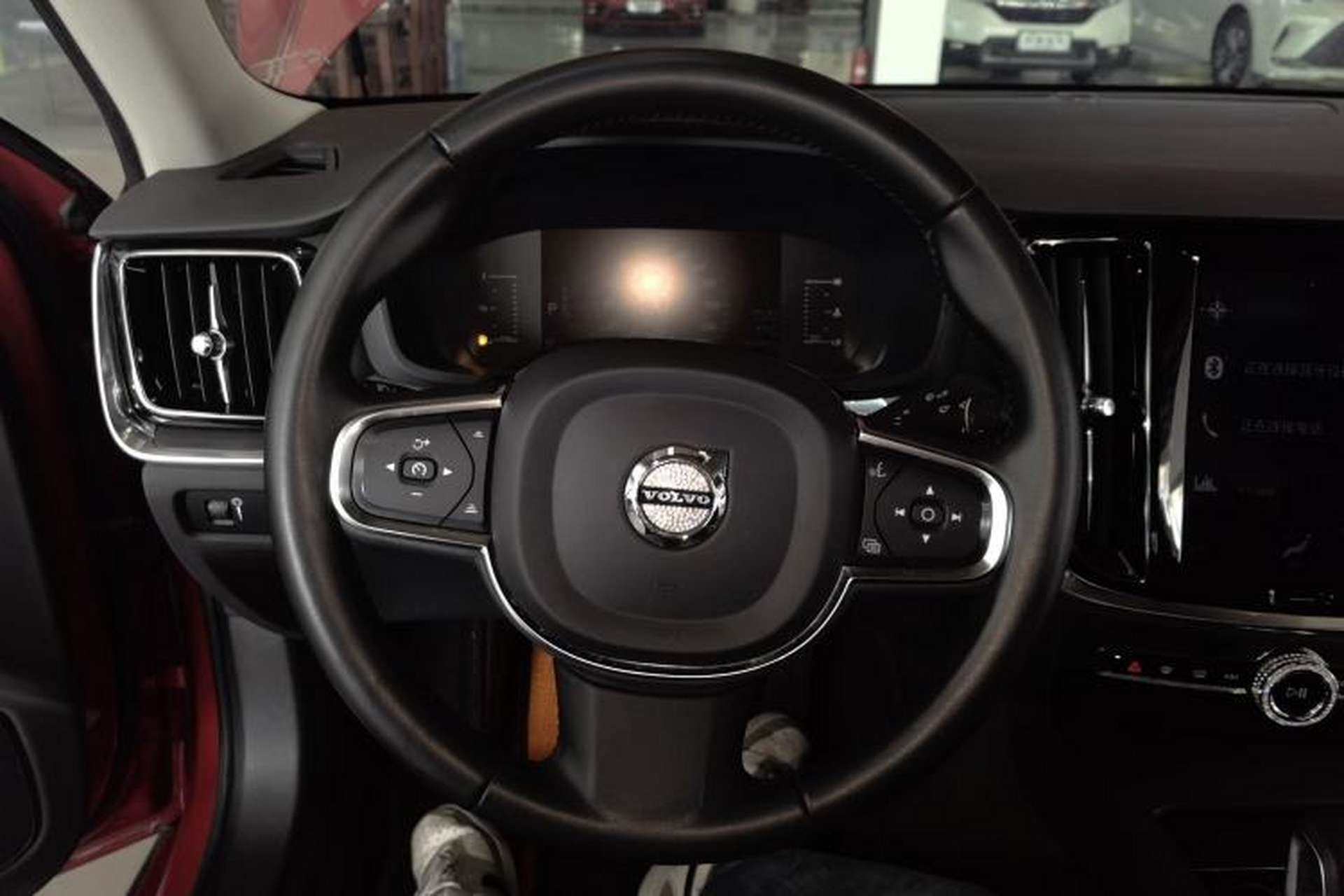 Used Volvo S60 2022 B4 Zhiyi Luxury Edition Steering Wheel