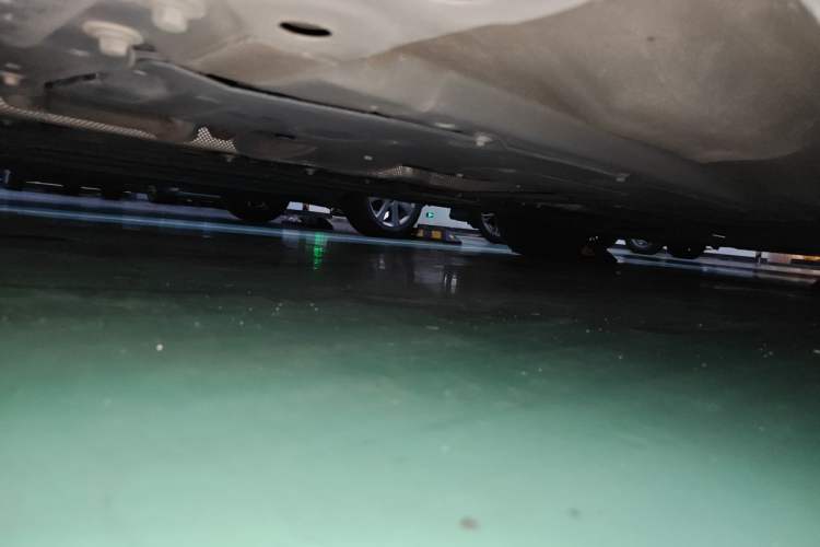 Used Volvo S60 2022 B4 Zhiyuan Luxury Edition Chassis Front Left