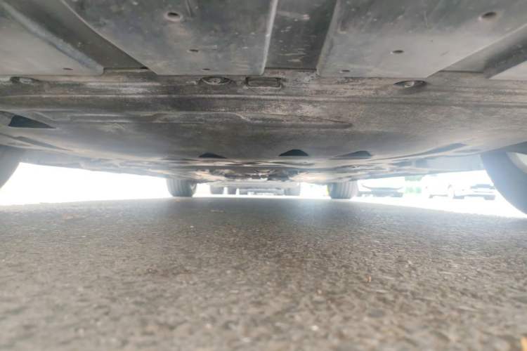 Used Volvo S60 2022 B4 Zhiyuan Luxury Edition Chassis Front