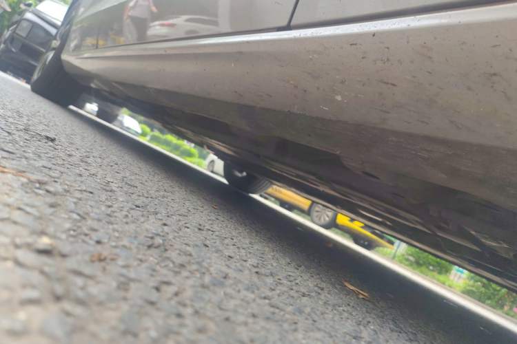 Used Volvo S60 2022 B4 Zhiyuan Luxury Edition Chassis Front Right
