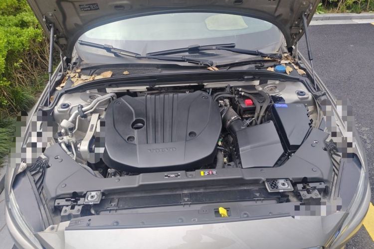 Used Volvo S60 2022 B4 Zhiyuan Luxury Edition Engine Bay