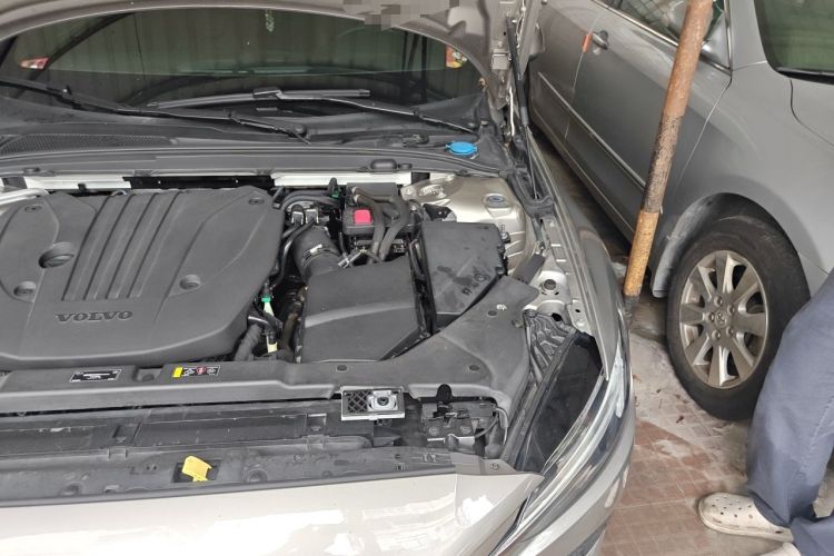 Used Volvo S60 2022 B4 Zhiyi Luxury Edition Engine Bay Left