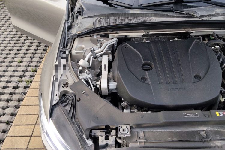 Used Volvo S60 2022 B4 Zhiyuan Luxury Edition Engine Bay Right