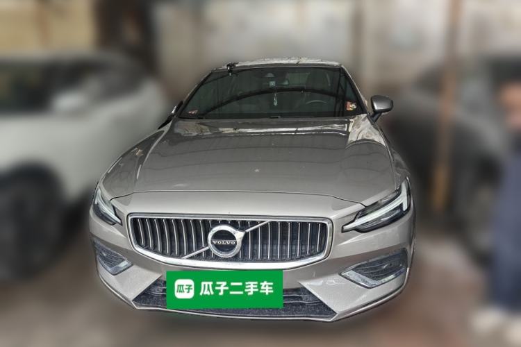 Used Volvo S60 2022 B4 Zhiyi Luxury Edition Front