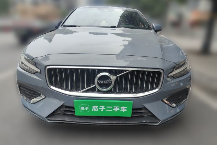 Used Volvo S60 2022 B4 Zhiyi Luxury Edition Front